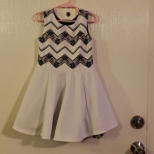 Girls sz 4 dress